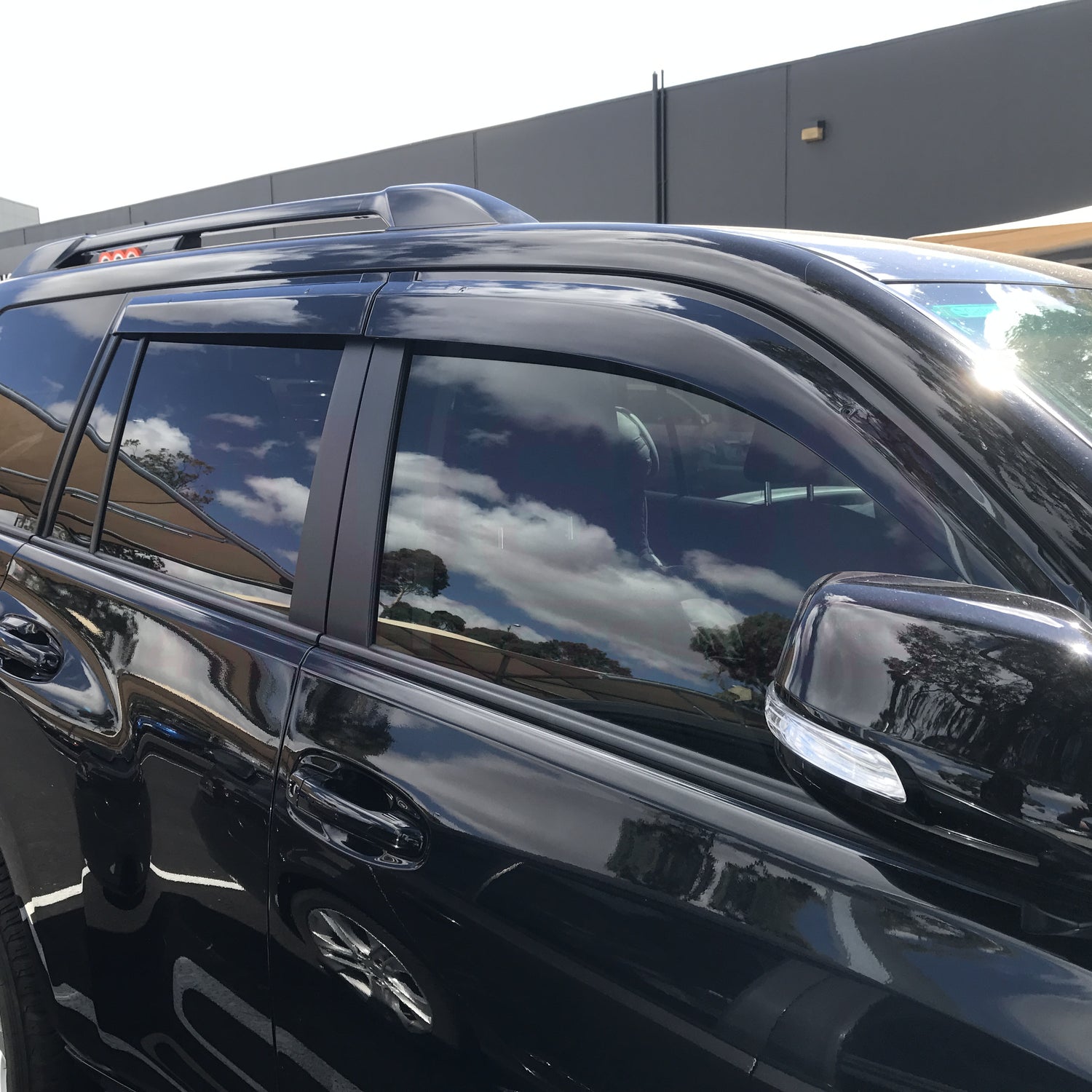 Injection Weather Shields + Bonnet Protector for Toyota Land Cruiser Prado 150 2013-2017