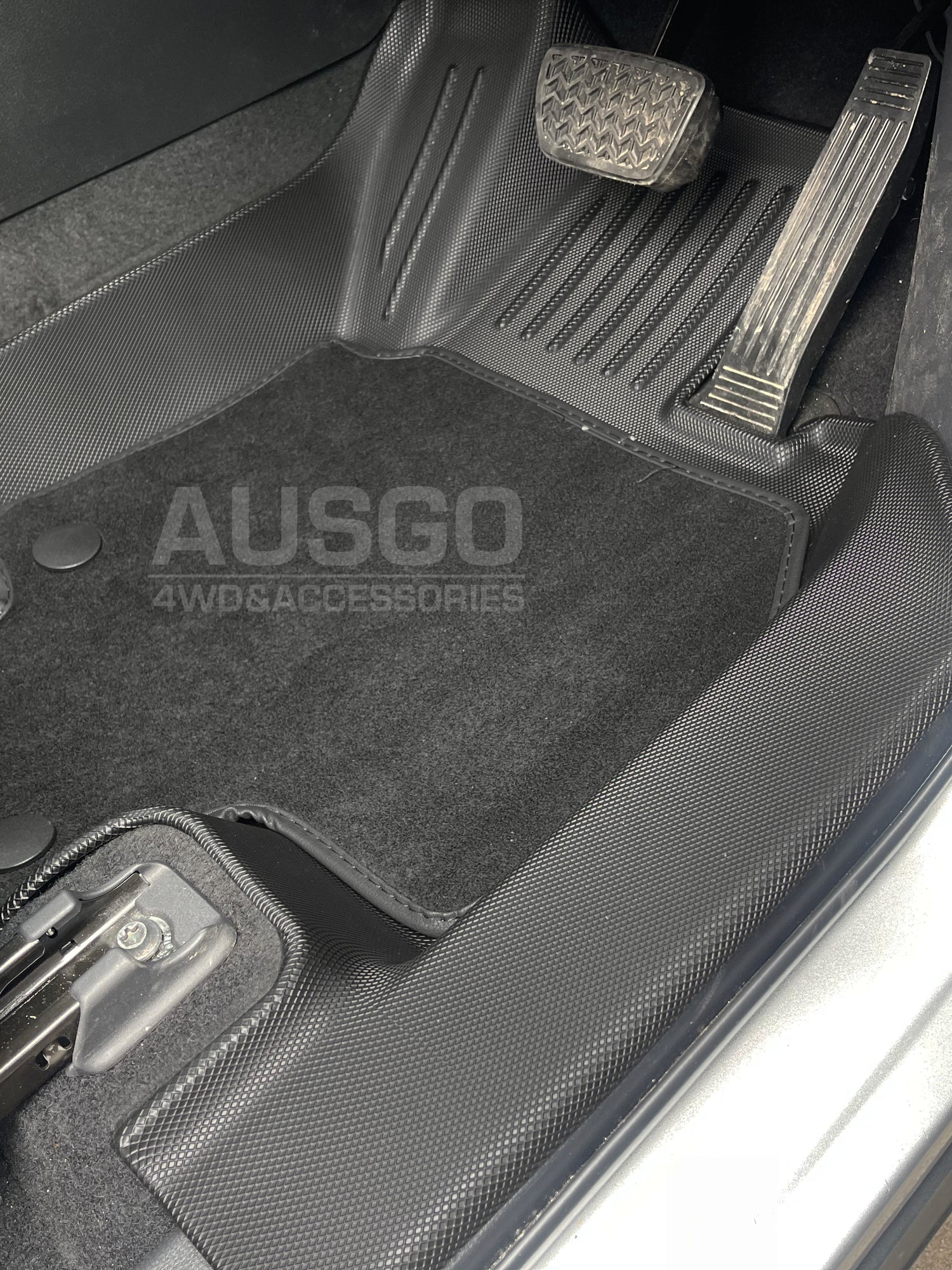 Double-Layer Car Floor Mats for Toyota Kluger 2021-Onwards