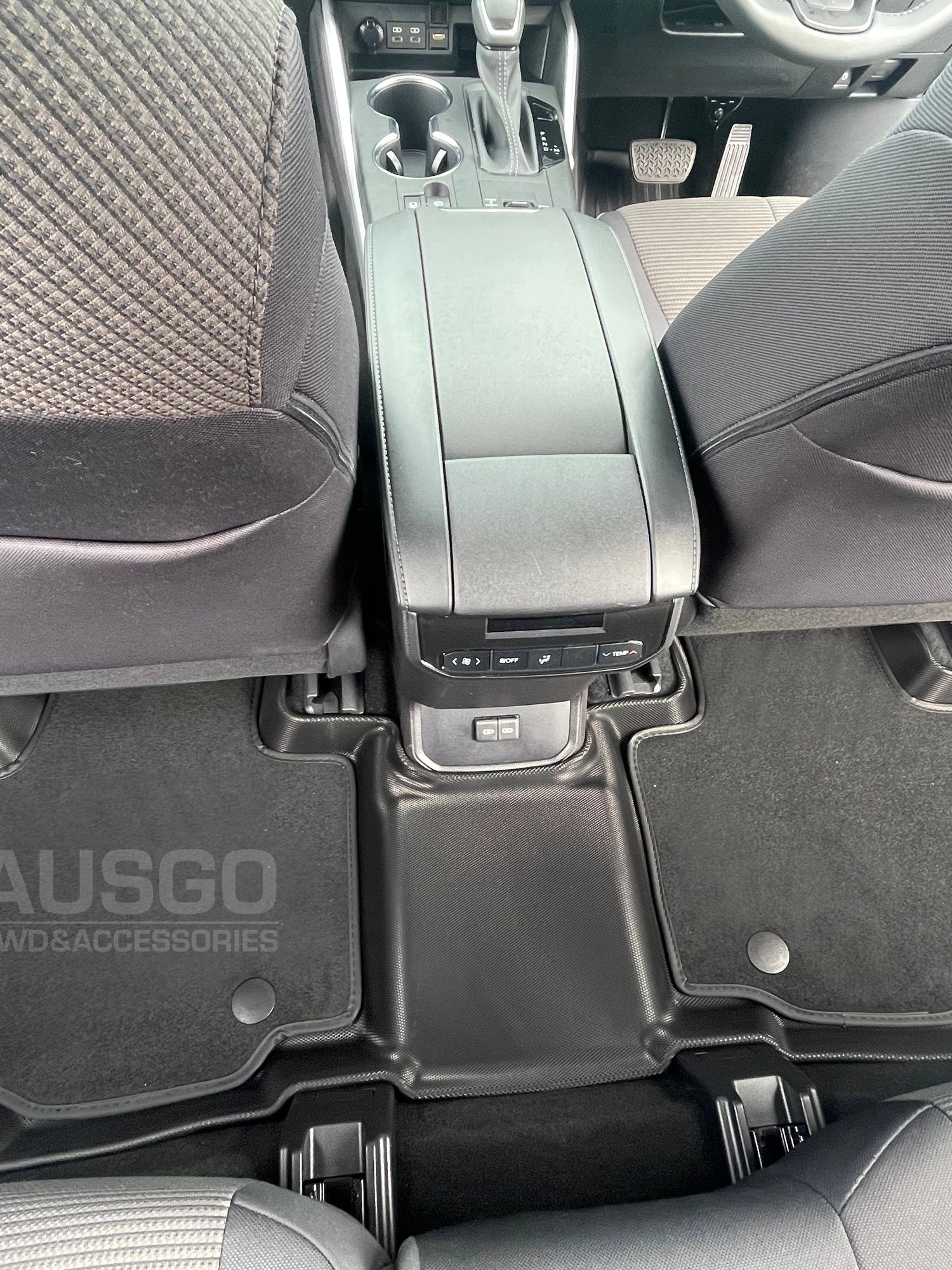 Double-Layer Car Floor Mats for Toyota Kluger 2021-Onwards