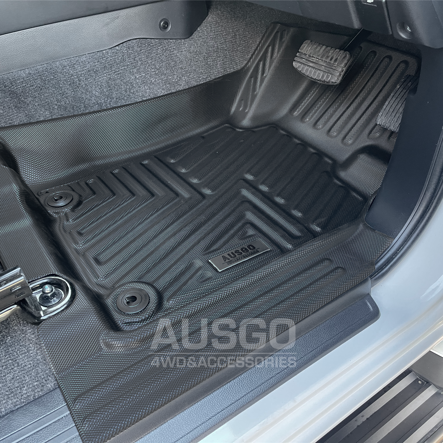 Car Floor Mats + Black Door Sill Protector for Mitsubishi Triton MQ MR Series Dual Cab 2015-2024