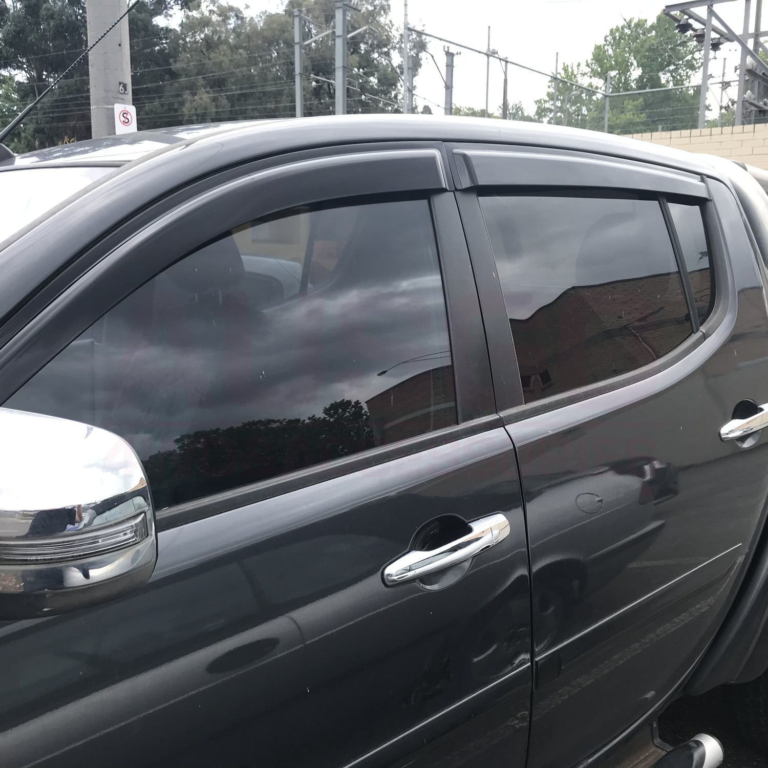 Injection Weather Shields + Bonnet Protector for Mitsubishi Triton Dual Cab 2006-2015