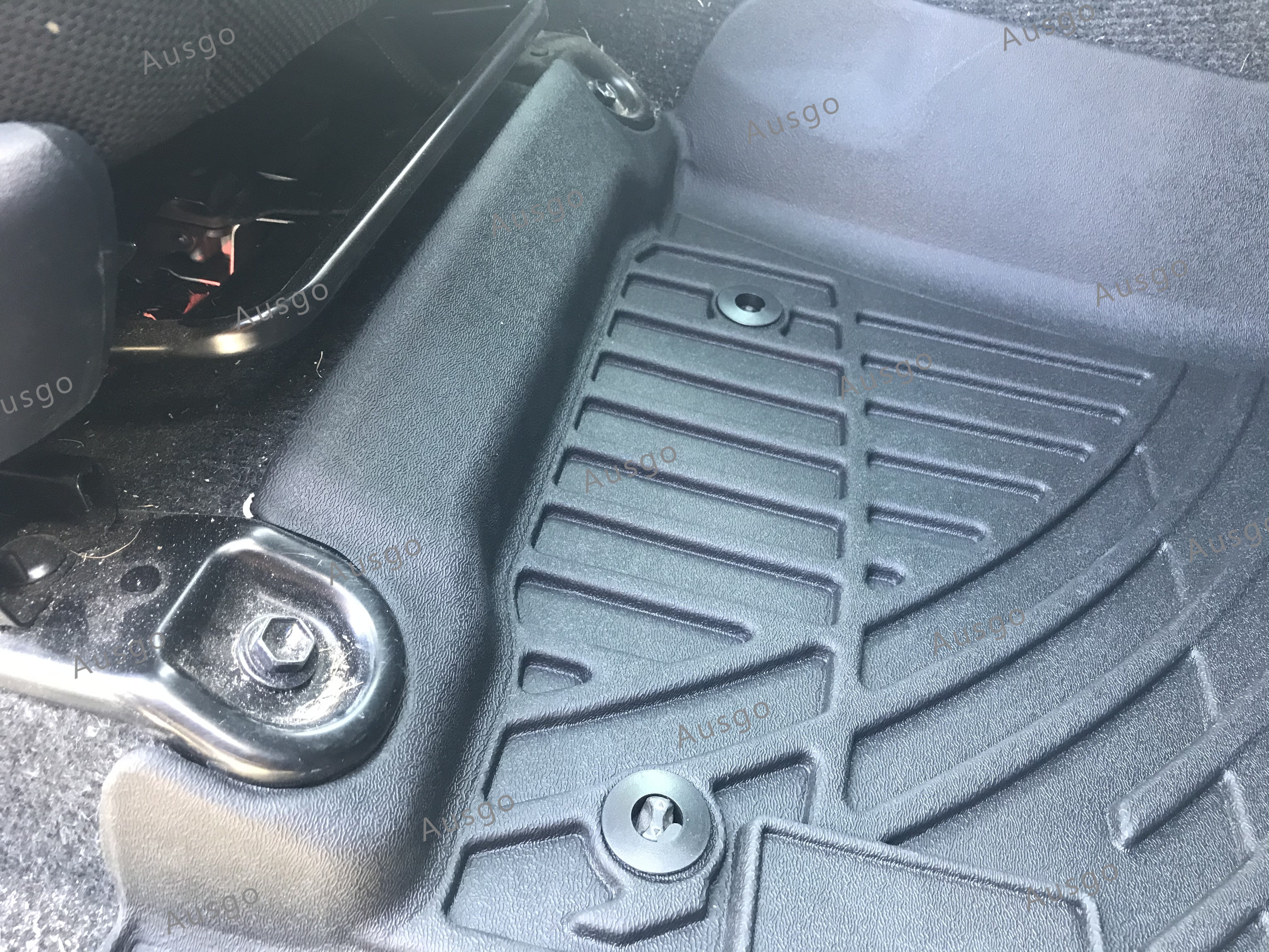 3D Floor Mats for Toyota Hilux Dual Cab 2015-2024 Auto Trans