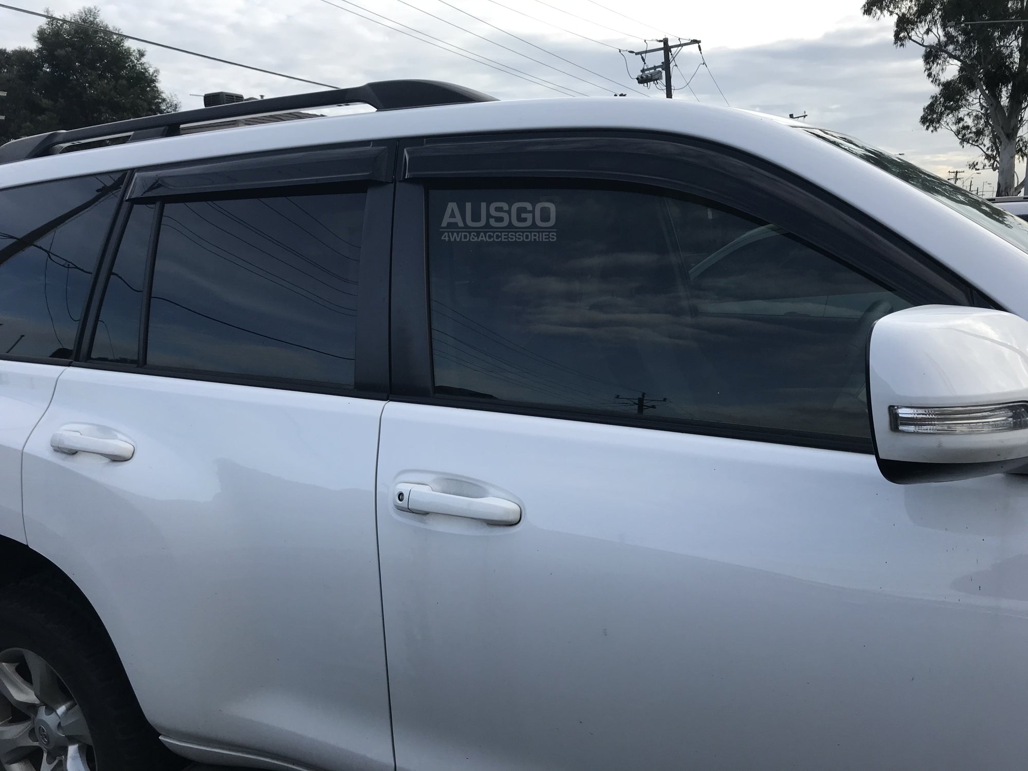 Side view of a Toyota Land Cruiser