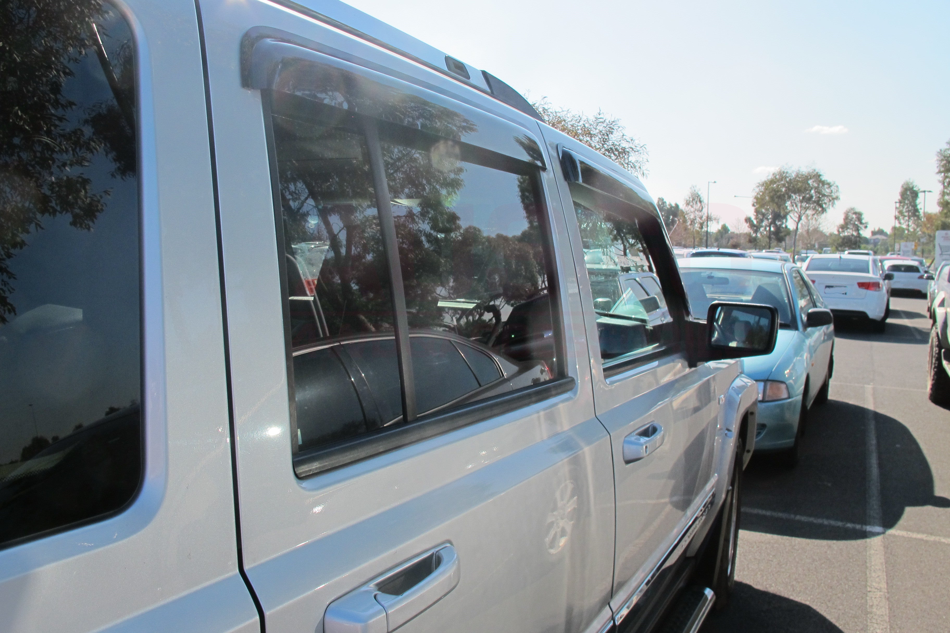 Weather Shields for Jeep Commander XH Series 2006-2011