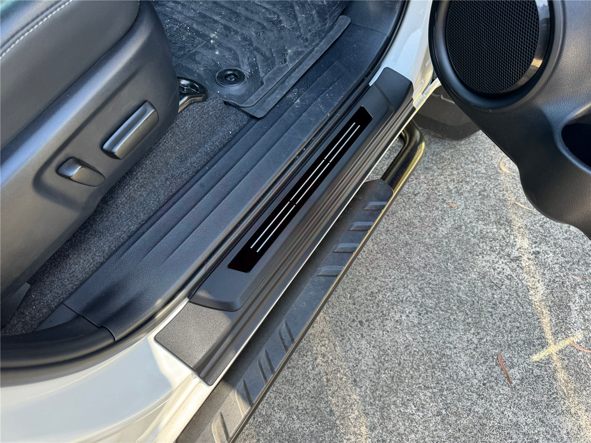 5D Injection Floor Mats + Black Door Sill Protector for Toyota Hilux Auto Dual Cab 2015-Onwards