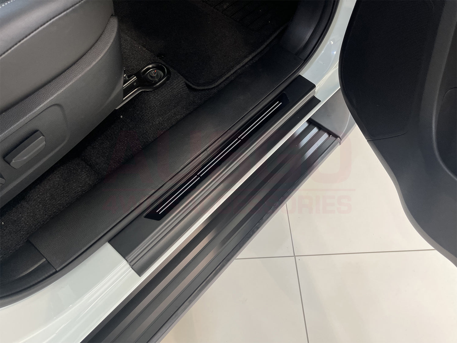Floor Mats + Black Door Sill Protector for ISUZU MUX MU-X 2021-Onwards