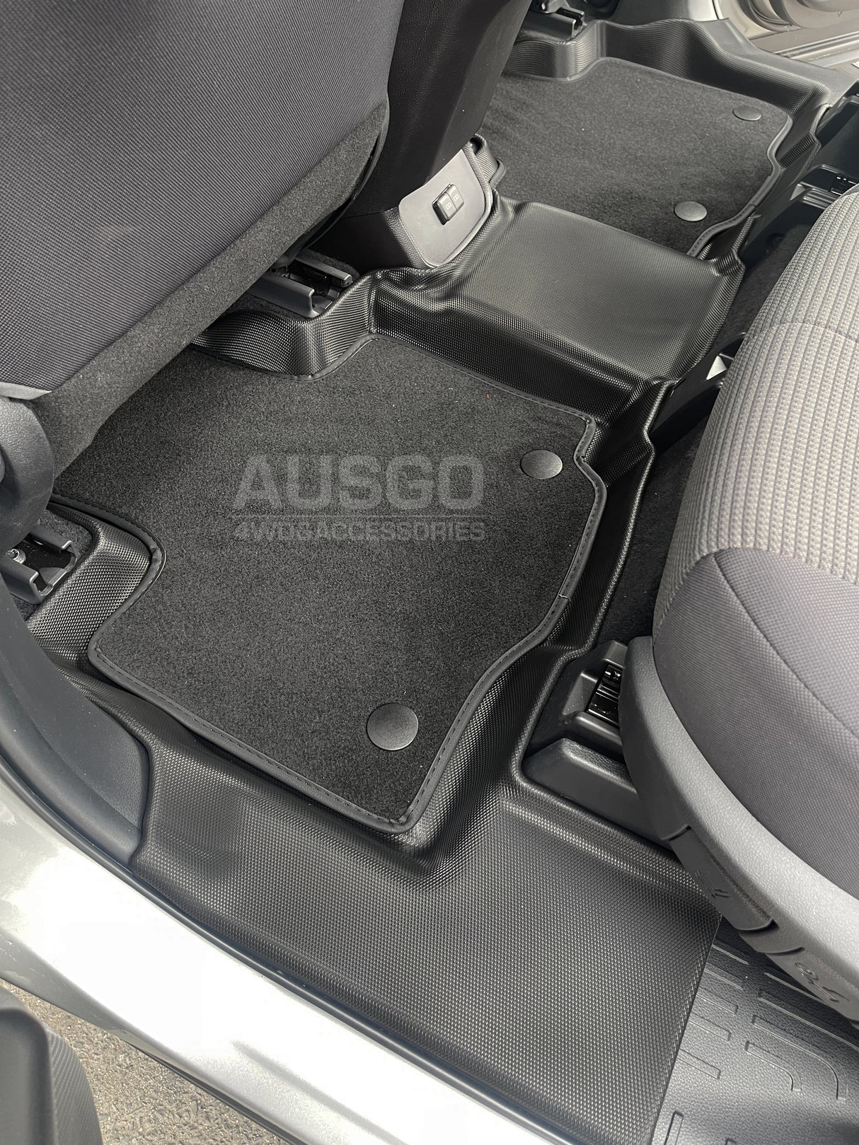 Double-Layer Car Floor Mats for Toyota Kluger 2021-Onwards