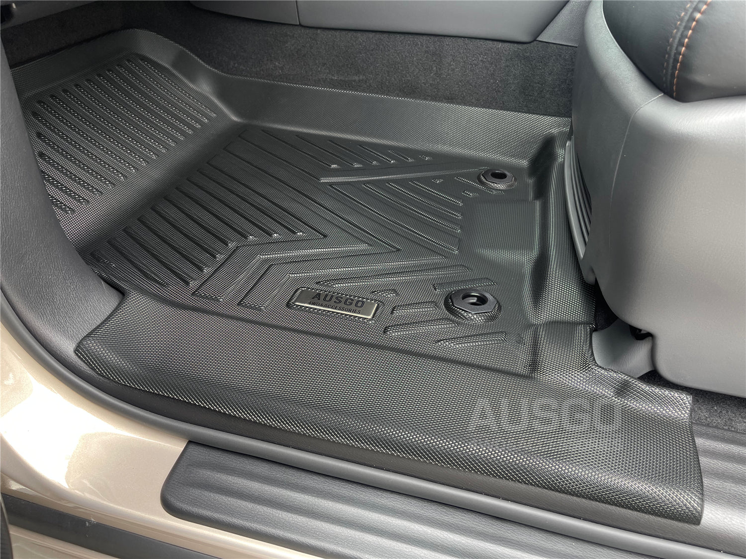 5D Car Floor Mats for Nissan Patrol Y62 2012-Onwards