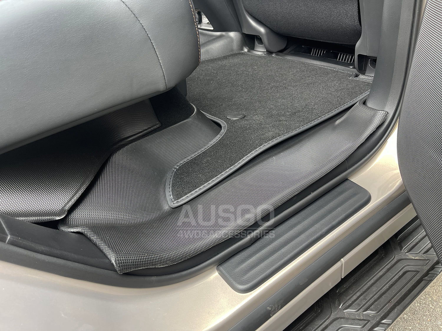 Double-Layer Car Floor Mats for Nissan Patrol Y62 2012-Onwards