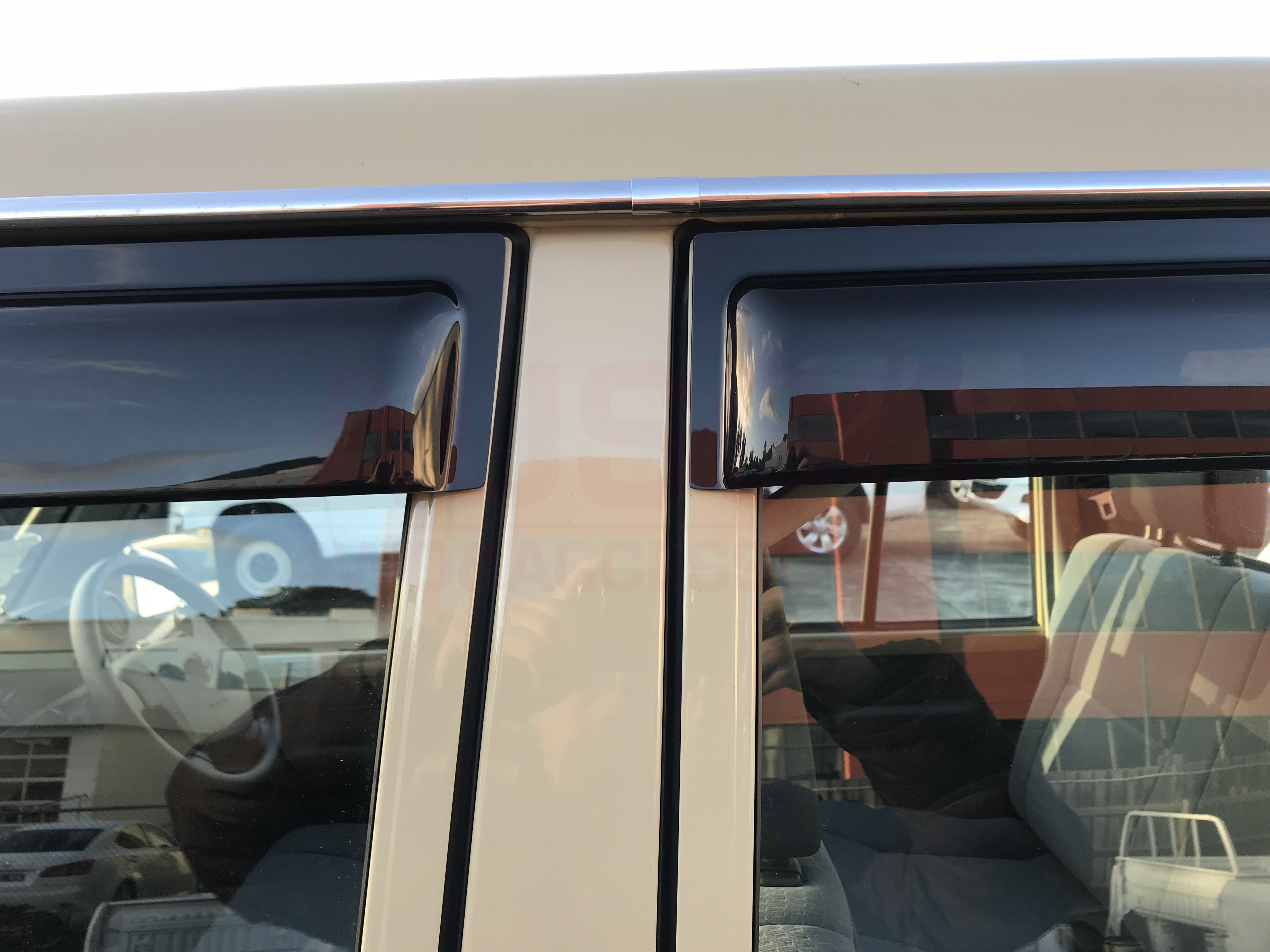 Luxury Weather Shields for Toyota Land Cruiser 79 Series