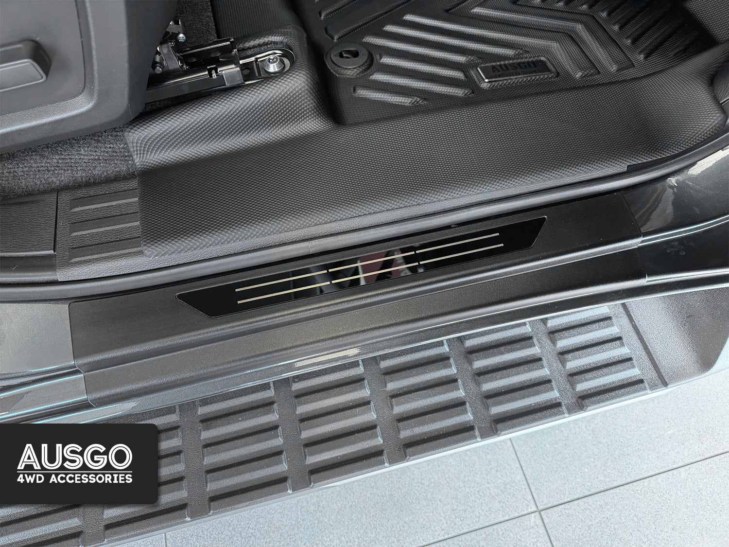 Car Floor Mats + Black Door Sill Protector for Nissan Navara D27 Dual Cab 2026-Onwards