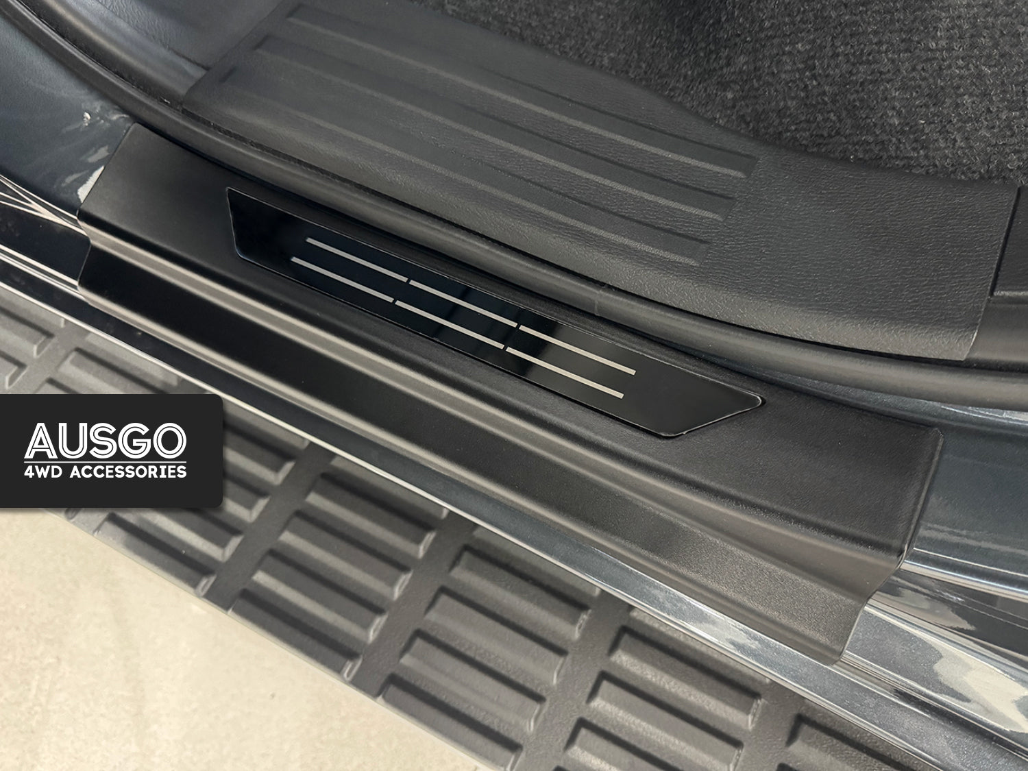 Car Floor Mats + Black Door Sill Protector for Nissan Navara D27 Dual Cab 2026-Onwards