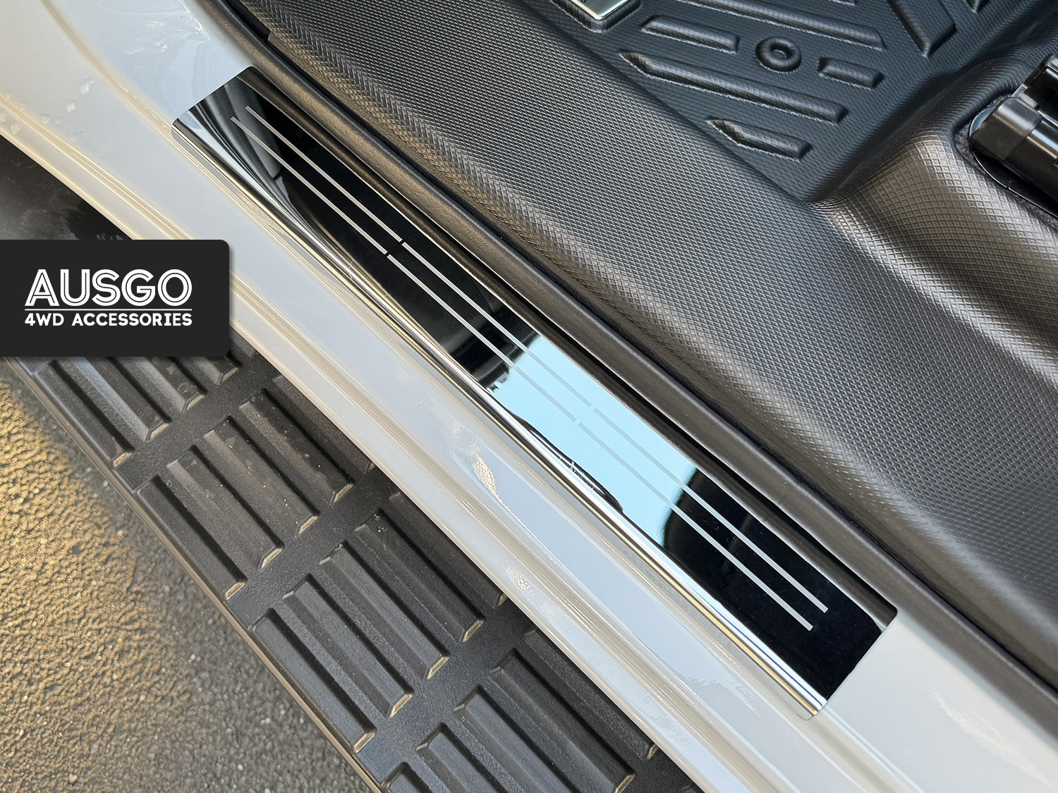 Car Floor Mats + Black Door Sill Protector for Nissan Navara D27 Dual Cab 2026-Onwards