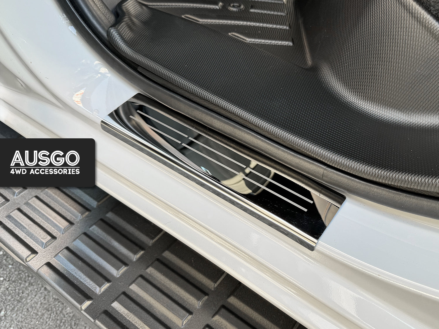 Car Floor Mats + Black Door Sill Protector for Nissan Navara D27 Dual Cab 2026-Onwards