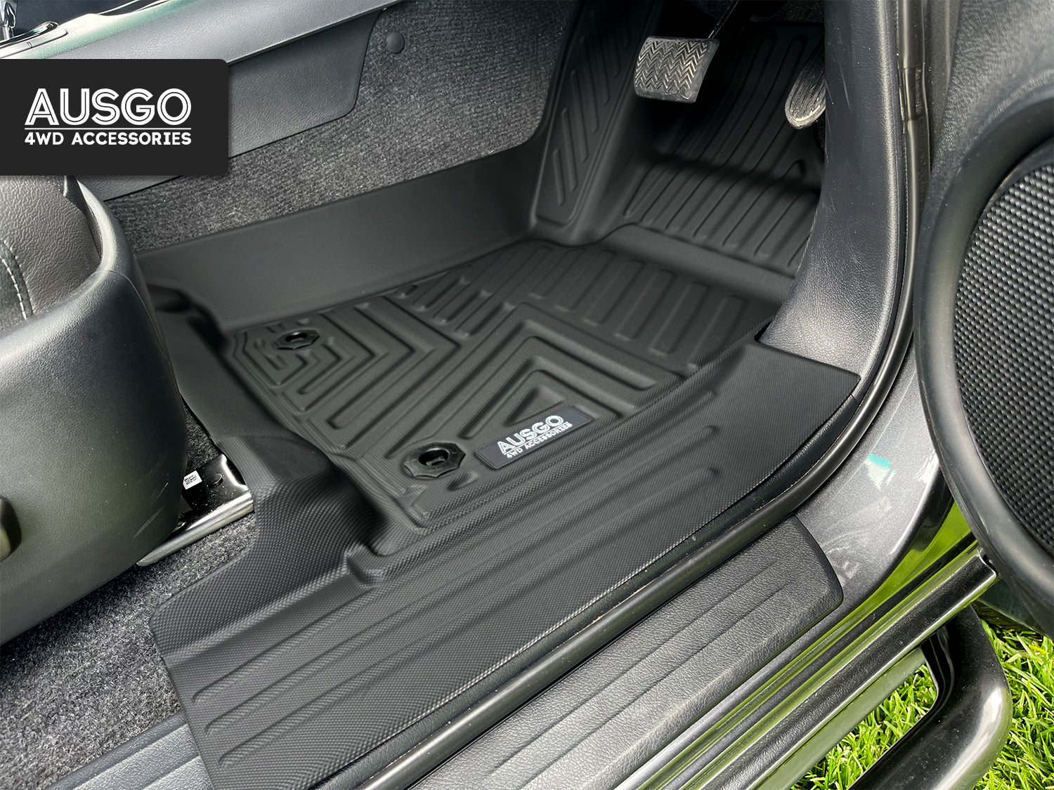 5D Car Floor Mats for Toyota Hilux Dual Cab 48V Hybrid 2024-Onwards