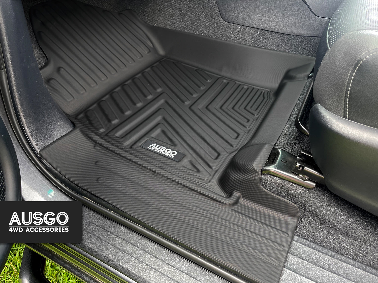 5D Car Floor Mats for Toyota Hilux Dual Cab 48V Hybrid 2024-Onwards