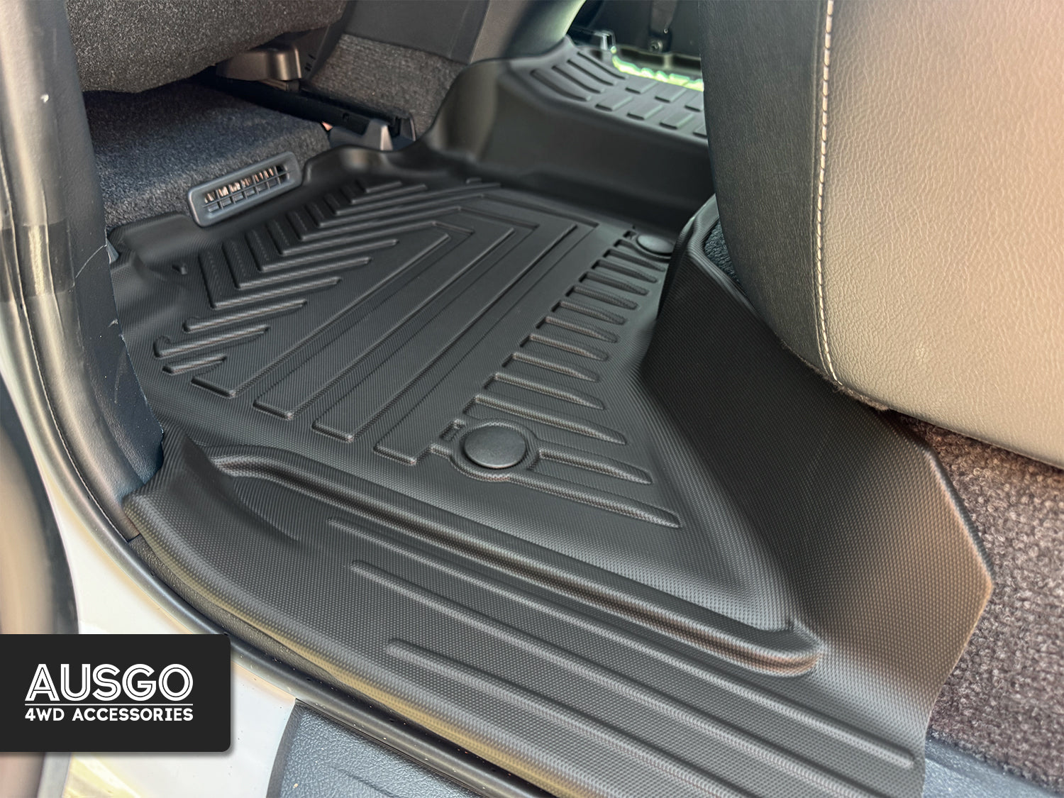 5D Car Floor Mats for Toyota Hilux Dual Cab 48V Hybrid 2024-Onwards
