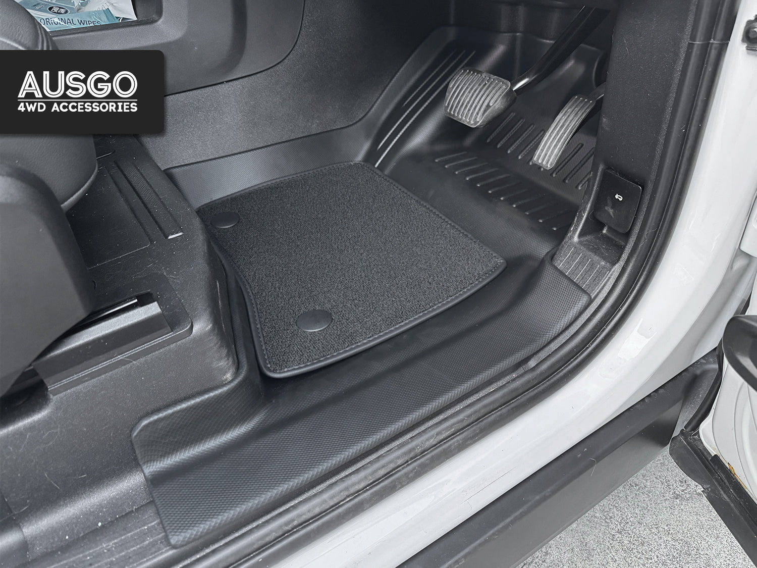 Double-Layer Car Floor Mats for Land Rover Defender L663 Series 110 5-Seat 2020-Onwards