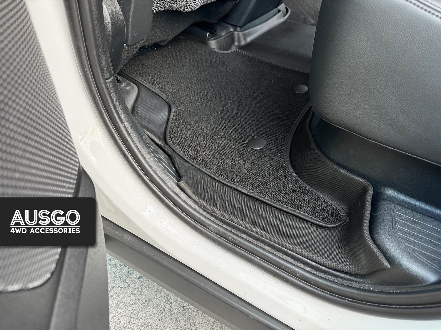 Double-Layer Car Floor Mats for Land Rover Defender L663 Series 110 5-Seat 2020-Onwards