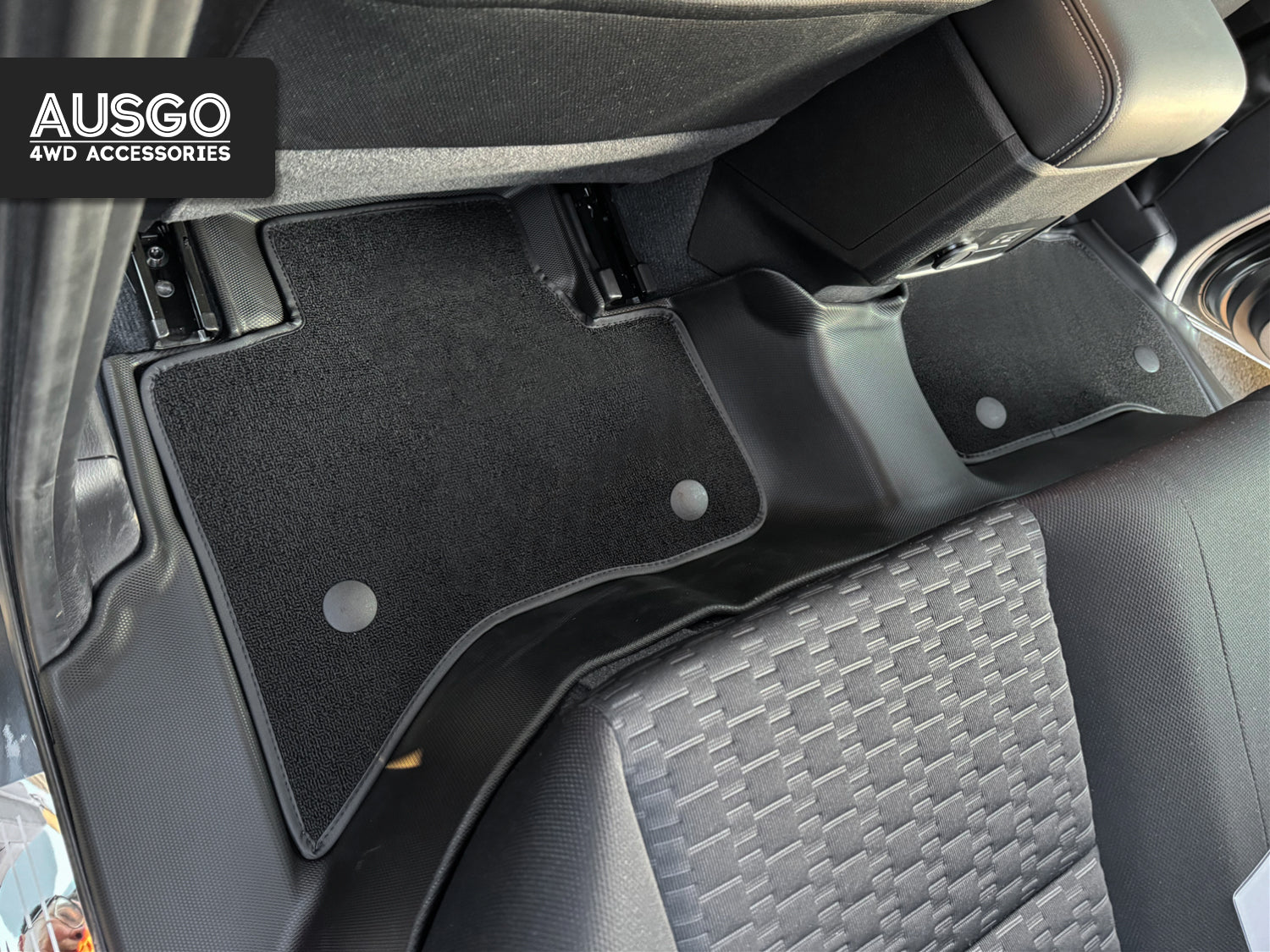 Double-Layer Car Floor Mats + Door Sill Protector for Nissan Navara D27 Dual Cab 2026-Onwards