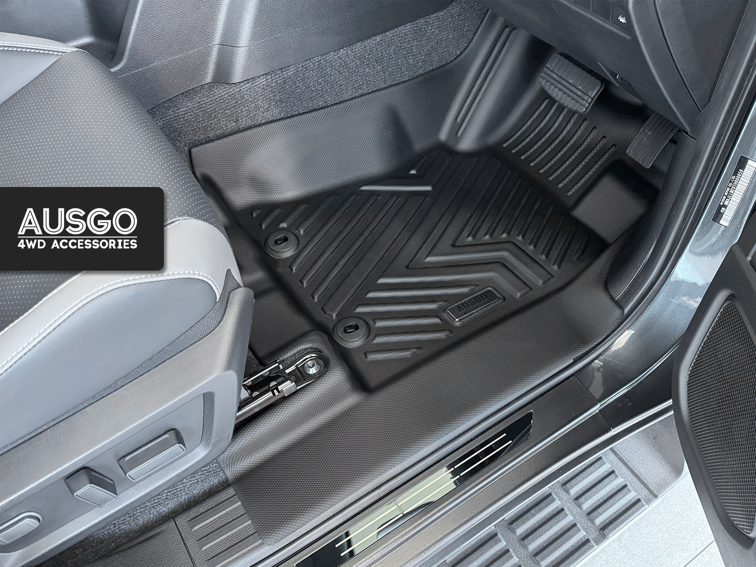 Car Floor Mats + Black Door Sill Protector for Nissan Navara D27 Dual Cab 2026-Onwards