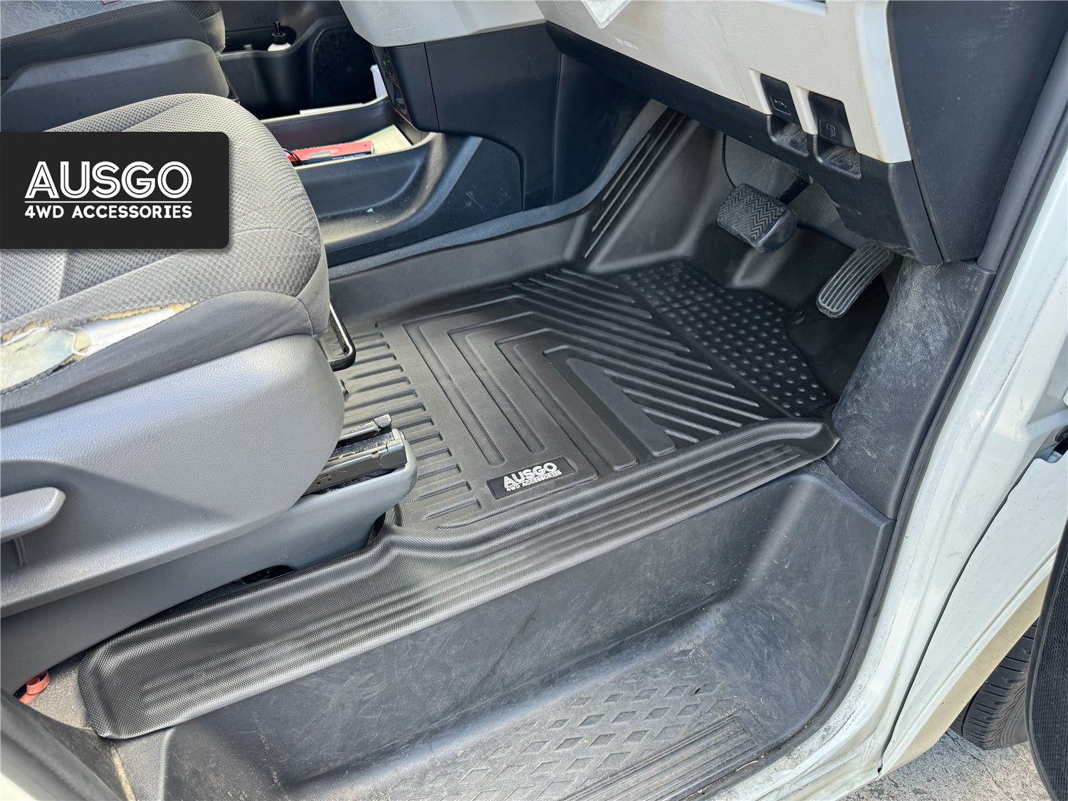 5D Car Floor Mats for Toyota Hiace 2019-Onwards