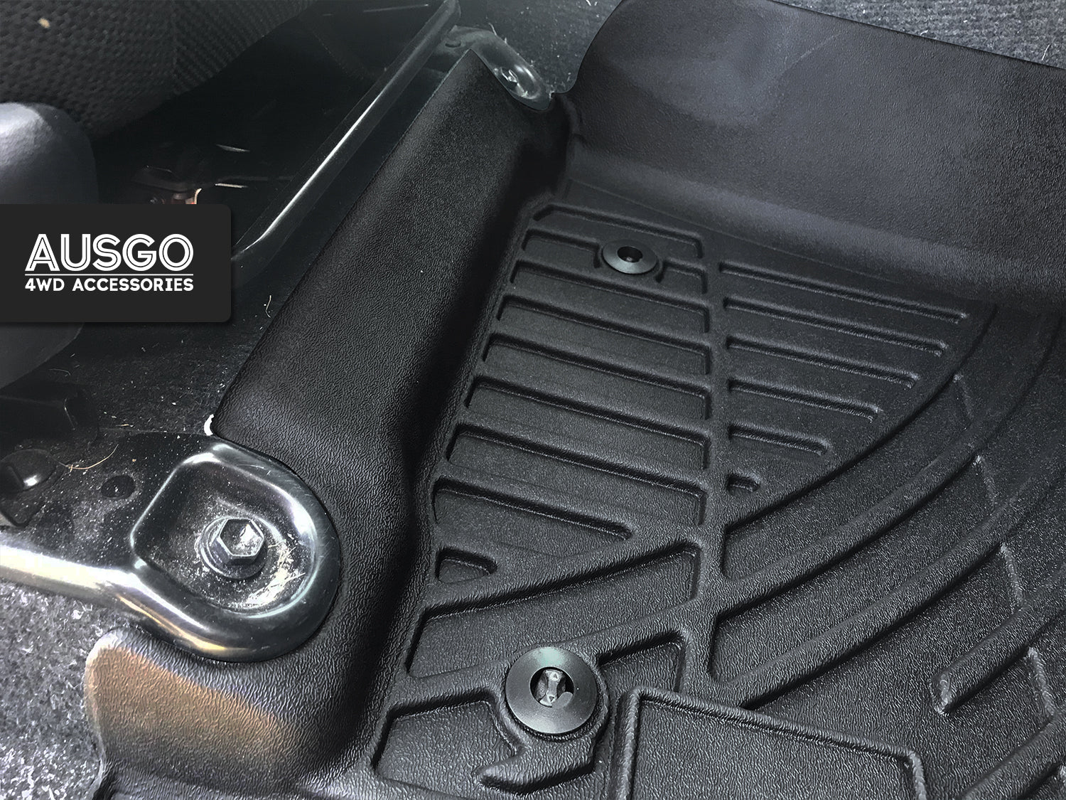 3D Floor Mats for Toyota Hilux Single / Extra Cab 2015-Onwards Auto Transmission