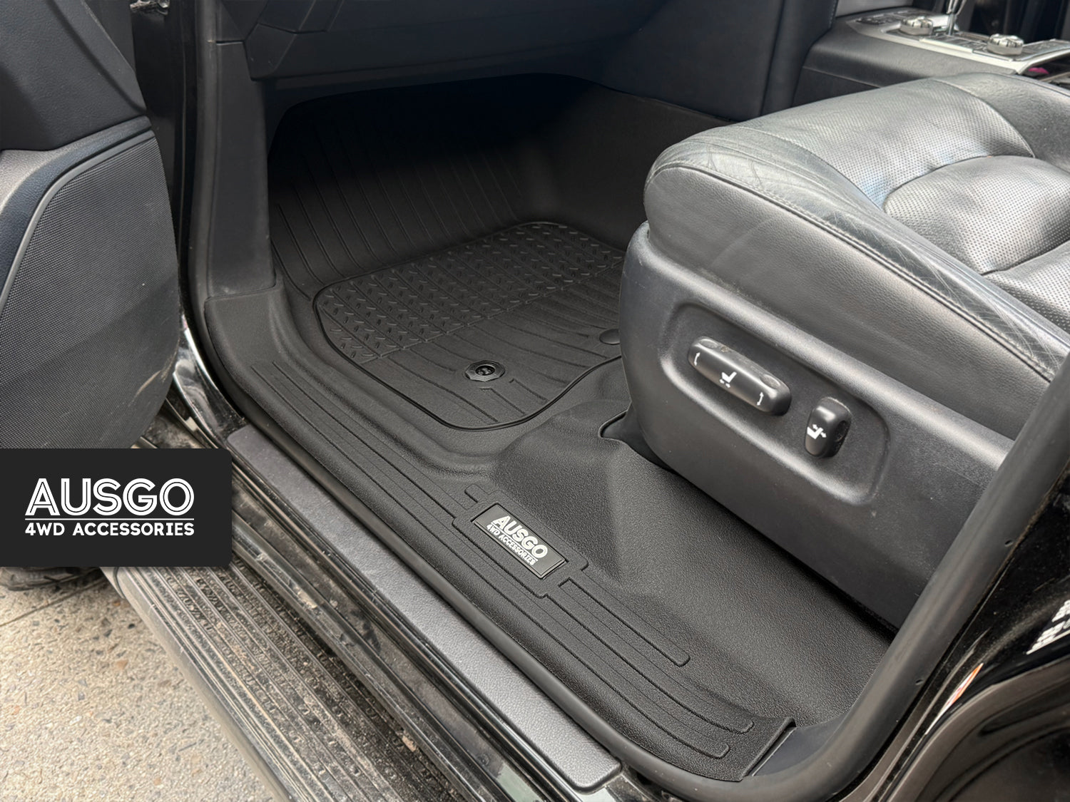 7D Injection Floor Mats for Toyota Land Cruiser 200 Series Altitude / VX / Sahara 2007-2012