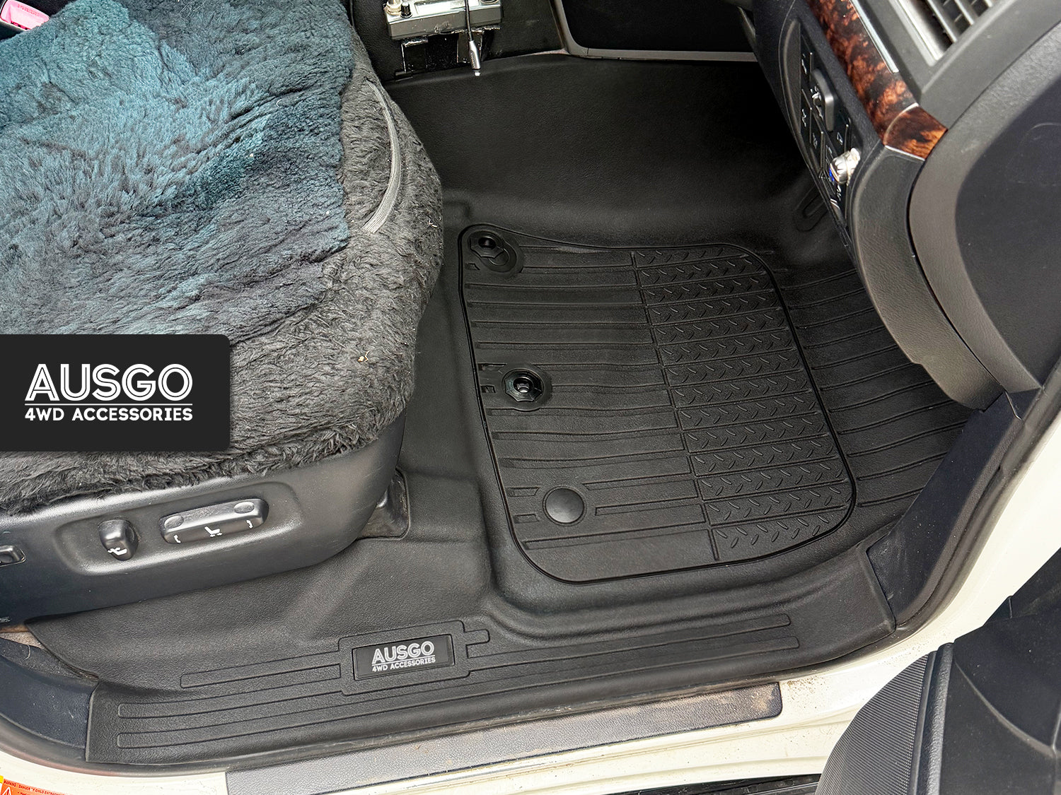 7D Injection Floor Mats for Toyota LandCruiser 200 Series Altitude / VX / Sahara 2012-2021