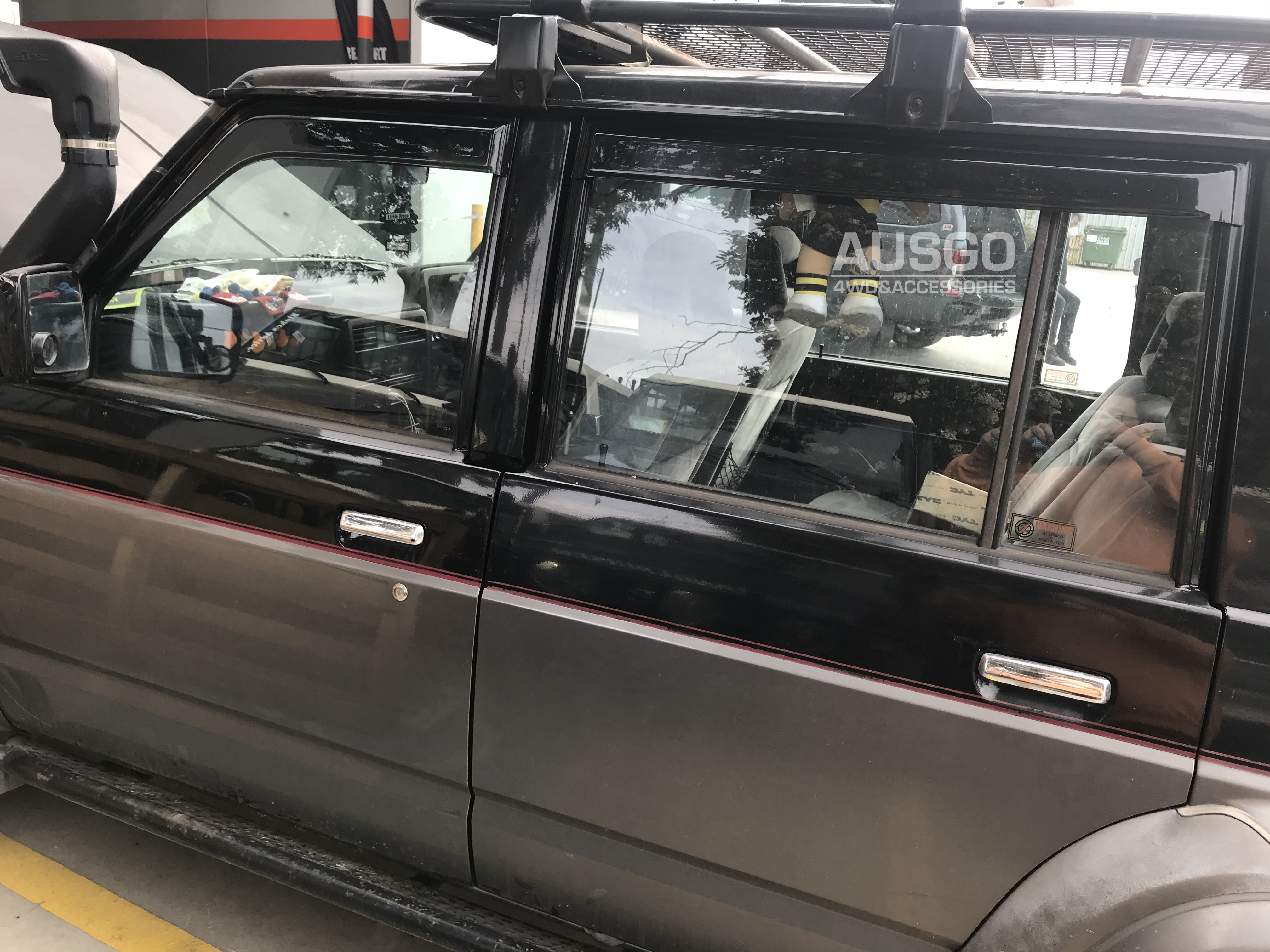 Luxury Weather Shields for Ford Maverick Auto Mirror 1988-1993